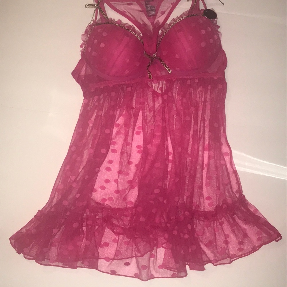 Rene Rofe Trendspotting chemise and g string set.